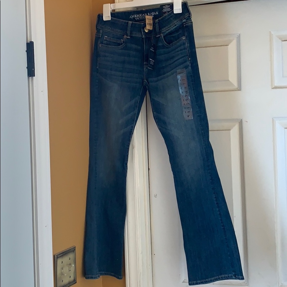 American Eagle jeans 2 short NWT